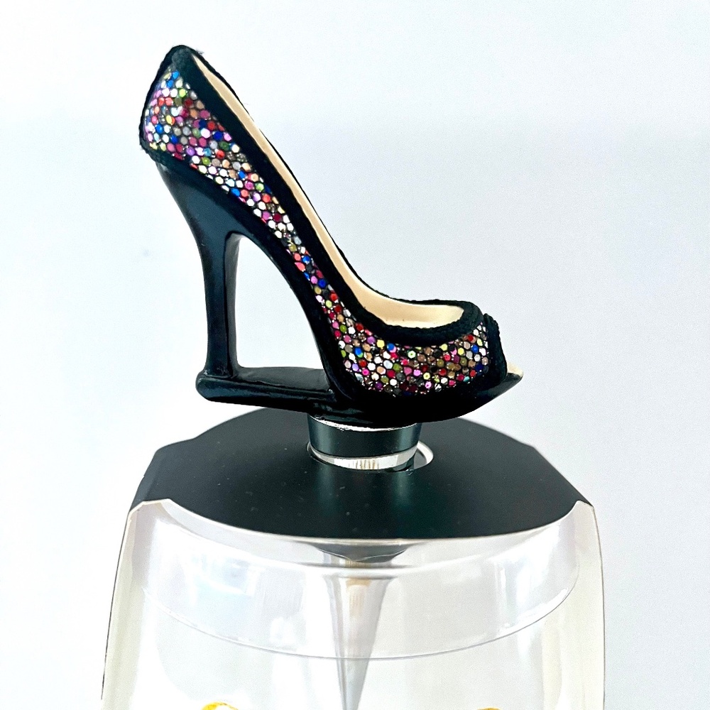 NWT Wine Glass and Wine Stopper-Good Shoes Take you to Good Places